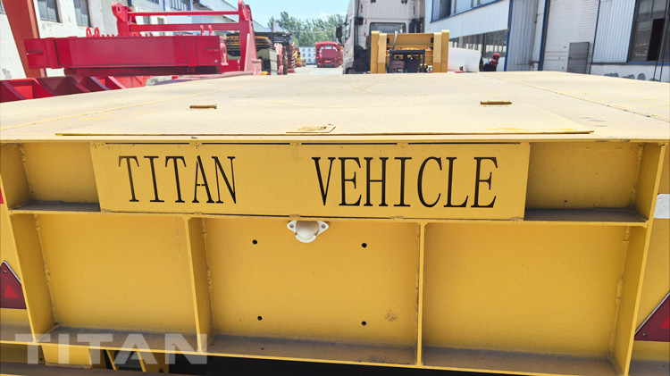 3 Axle 80 Ton Removable Gooseneck Trailer for Sale in Saudi Arabia