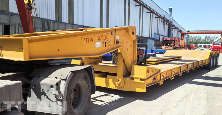 3 Axle 80 Ton Removable Gooseneck Trailer will sent to Saudi Arabia