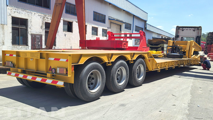 3 Axle 80 Ton Removable Gooseneck Trailer for Sale in Saudi Arabia