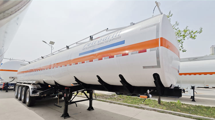4 Axle Petrol Tanker Trailer for Sale in Saudi Arabia