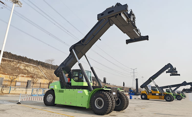 Container Handler Reach Stacker for Sale in Saudi Arabia