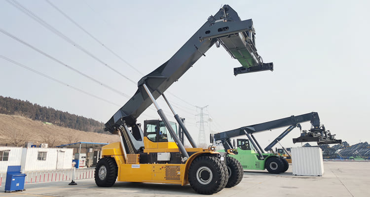 Reach Container Stacker for Sale in Saudi Arabia
