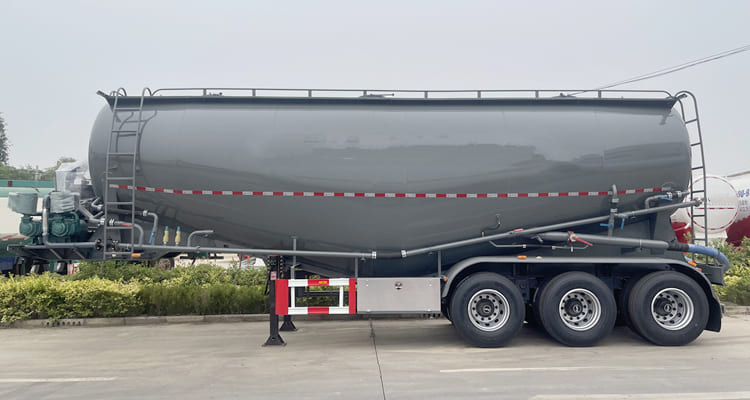 Dry Bulk Tanker Trailer for Sale in Saudi Arabia