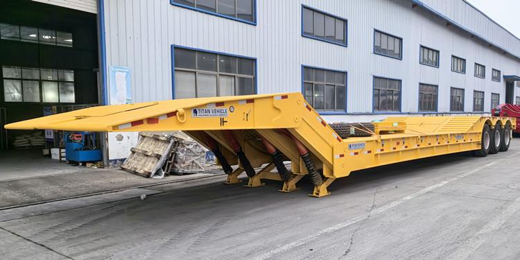3 Axle Folding Neck Lowboy Trailer for Sale in Saudi Arabia